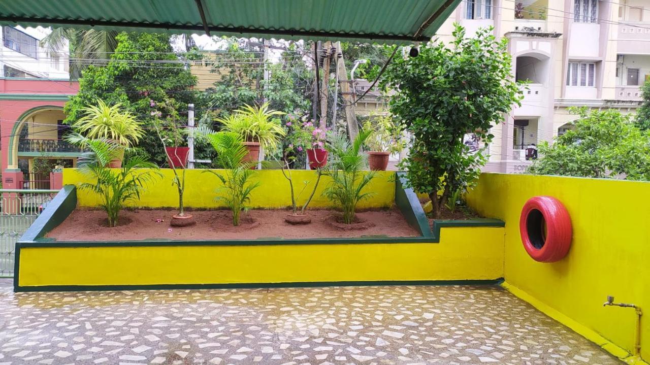 Kushi Homestay Guest House Visakhapatnam Buitenkant foto