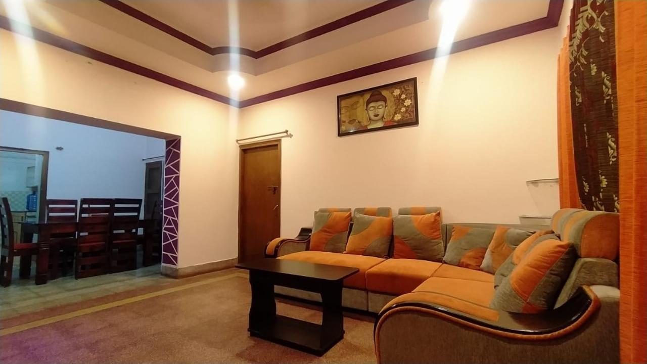 Kushi Homestay Guest House Visakhapatnam Buitenkant foto